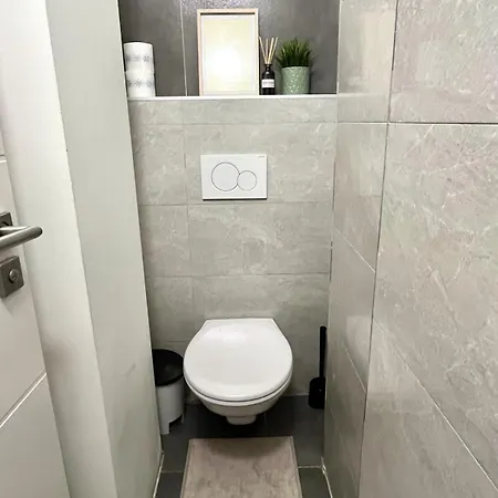 Adele - Old Town, Ac * Bratislava